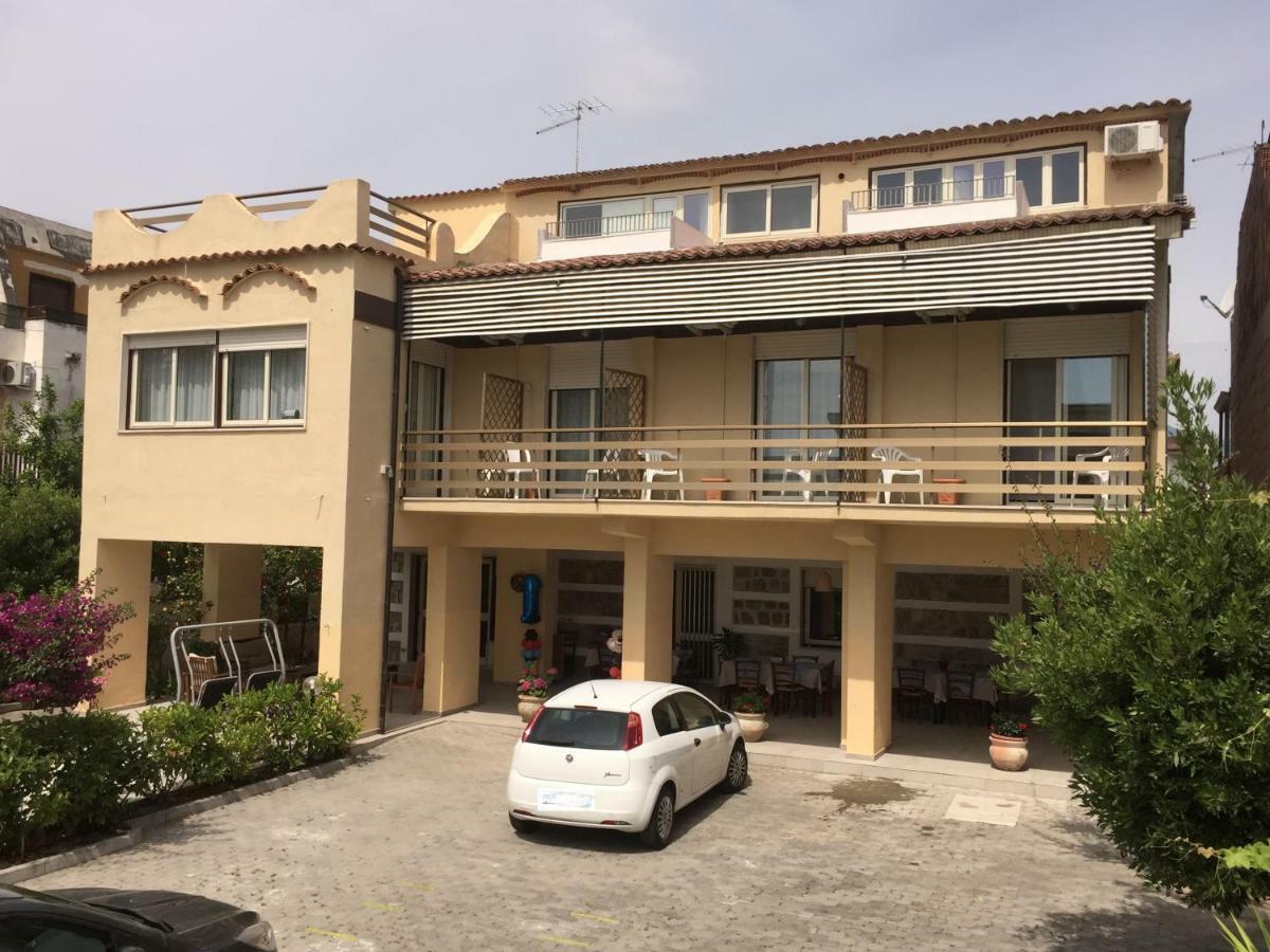 B&B Merigio' Villapiana Eksteriør billede